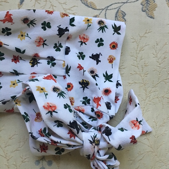 BNWT equipment aurora floral blouse 🌺💐🌼 - Picture 6 of 6